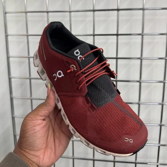 ON RUNNING W CLOUD Sneakers in Ruby Colorway women’s size 7.5 - Picture 2 of 11